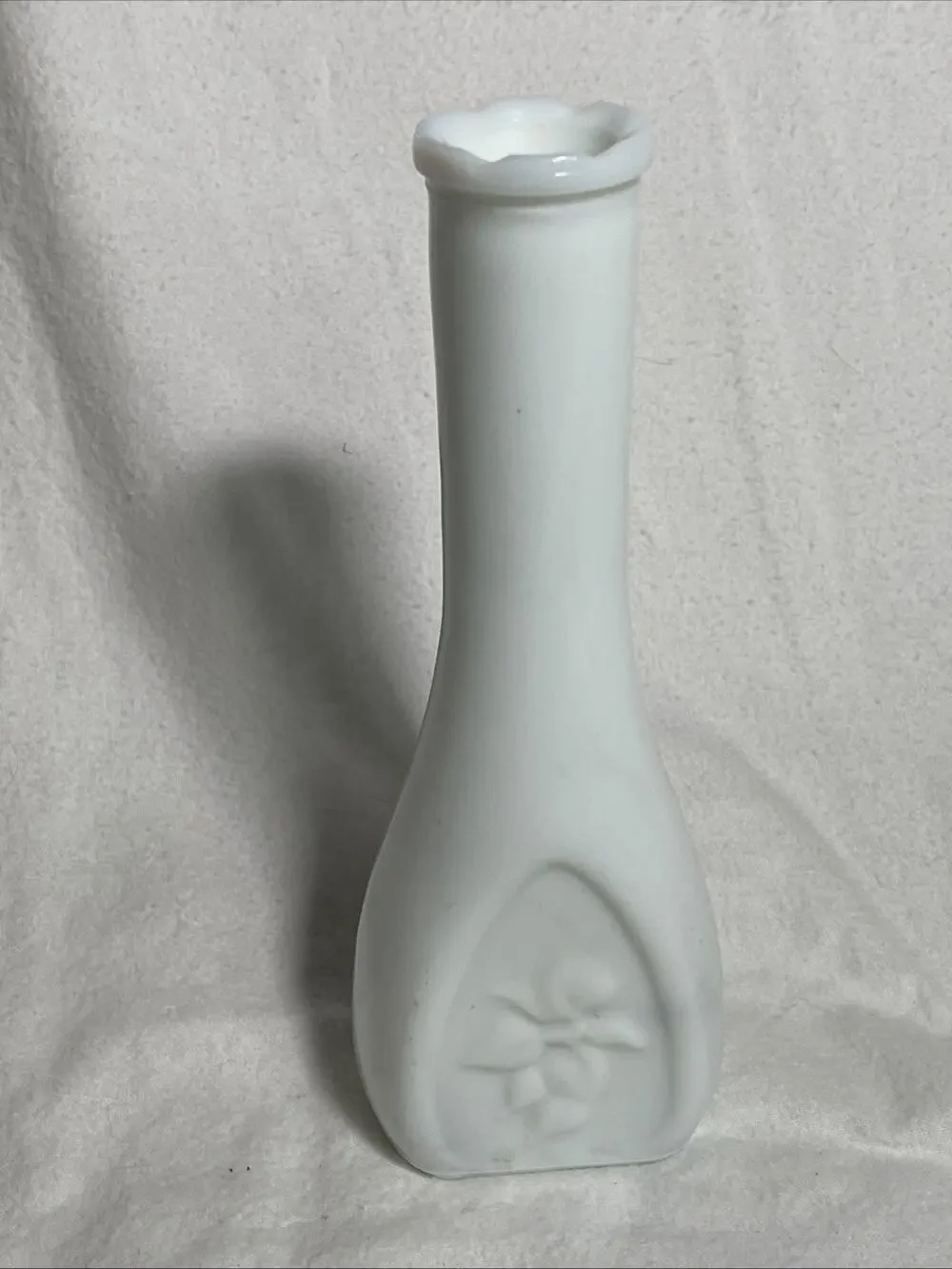 Unique Vintage 8-3/4” Milk Glass Bud Vase w/ Embossed Flower On Flat Side VGC